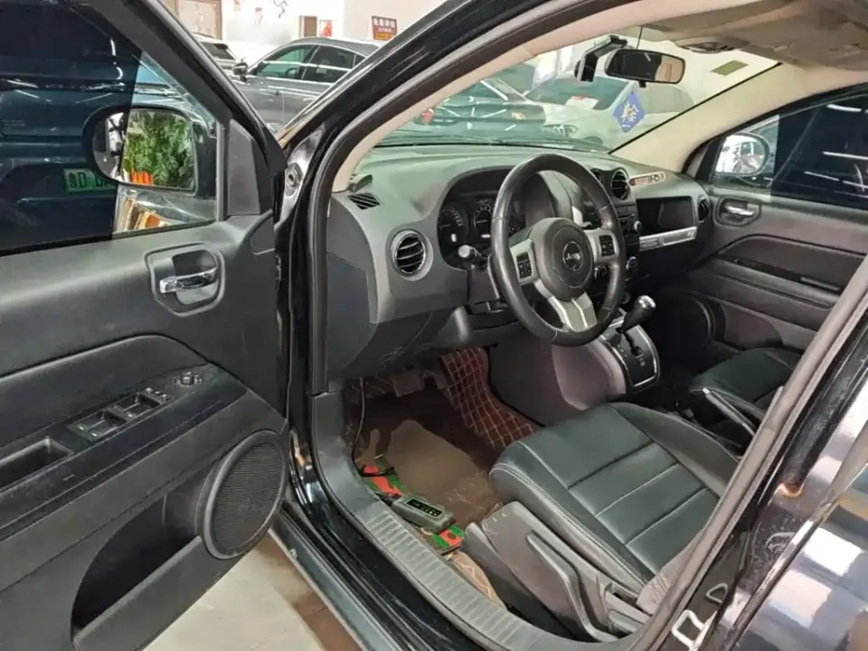 Jeep Compass (Import)