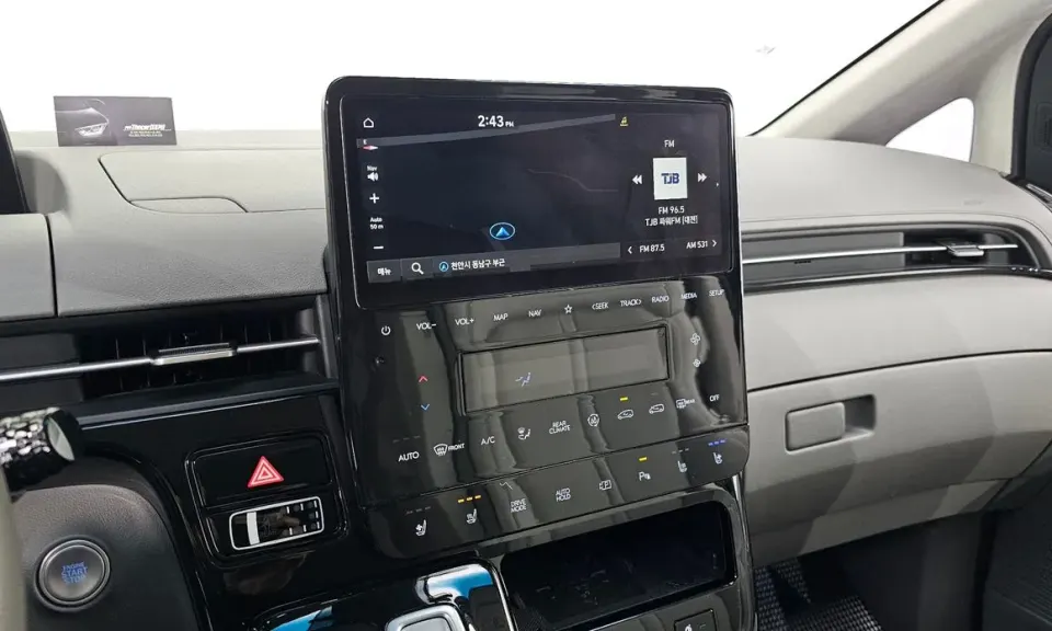 Hyundai Staria
