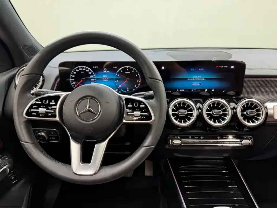 Mercedes-Benz GLB