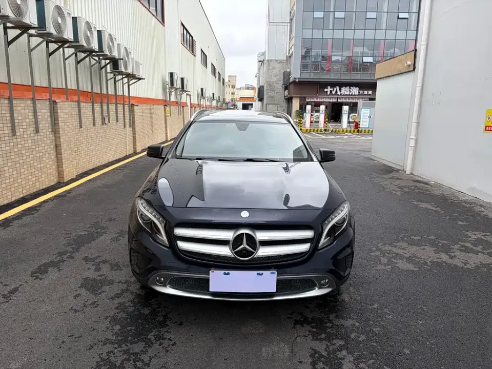 Mercedes-Benz GLA