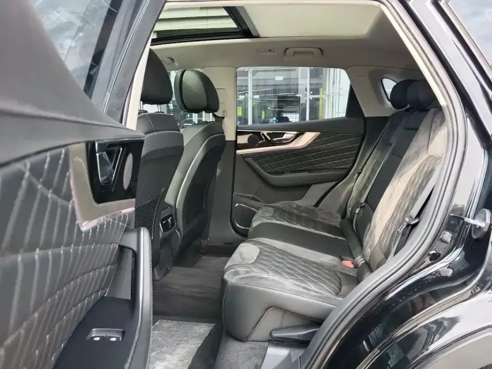 Hongqi Hongqi HS5