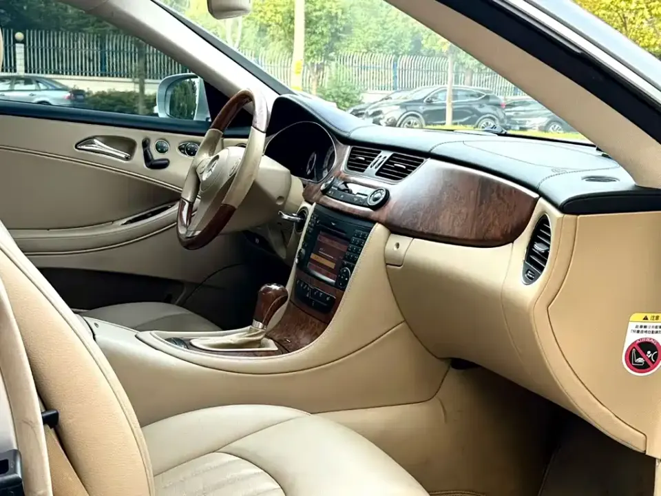 Mercedes-Benz CLS