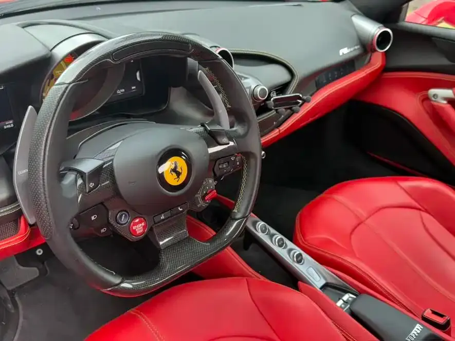Ferrari F8