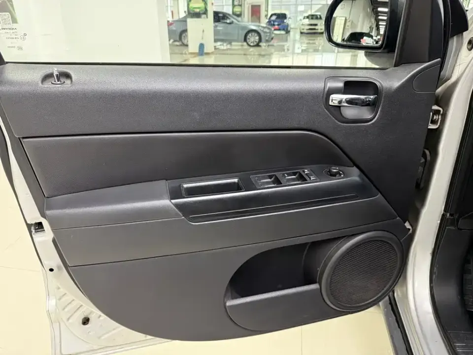 Jeep Compass (Import)