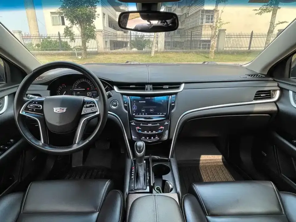 Cadillac XTS