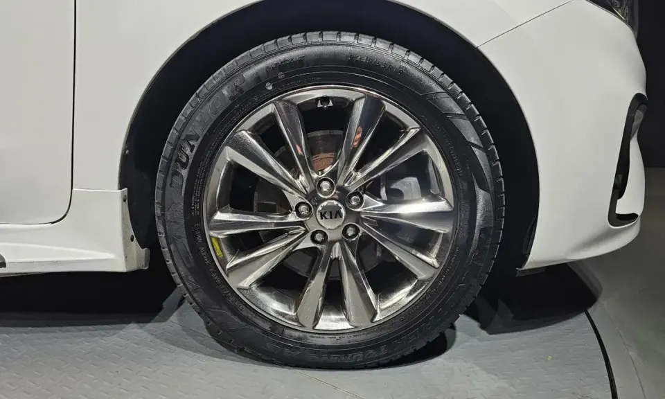 Kia Canival