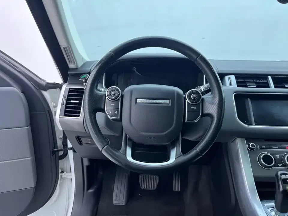 Land Rover Sport