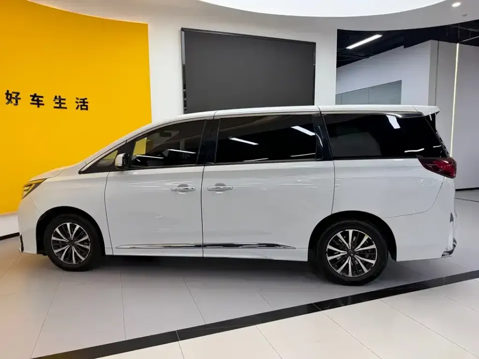 GAC Trumpchi M8