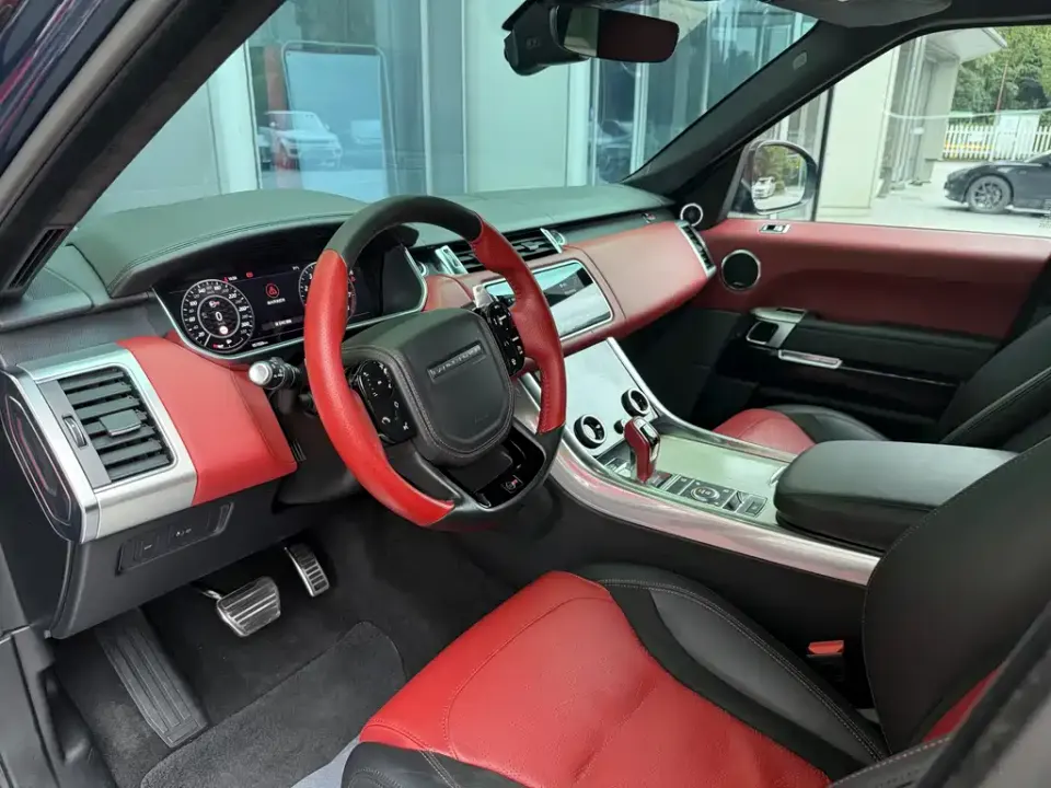 Land Rover Sport