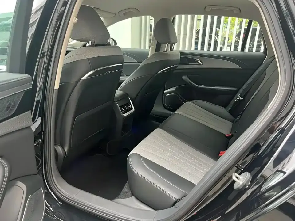 Hongqi Hongqi H5