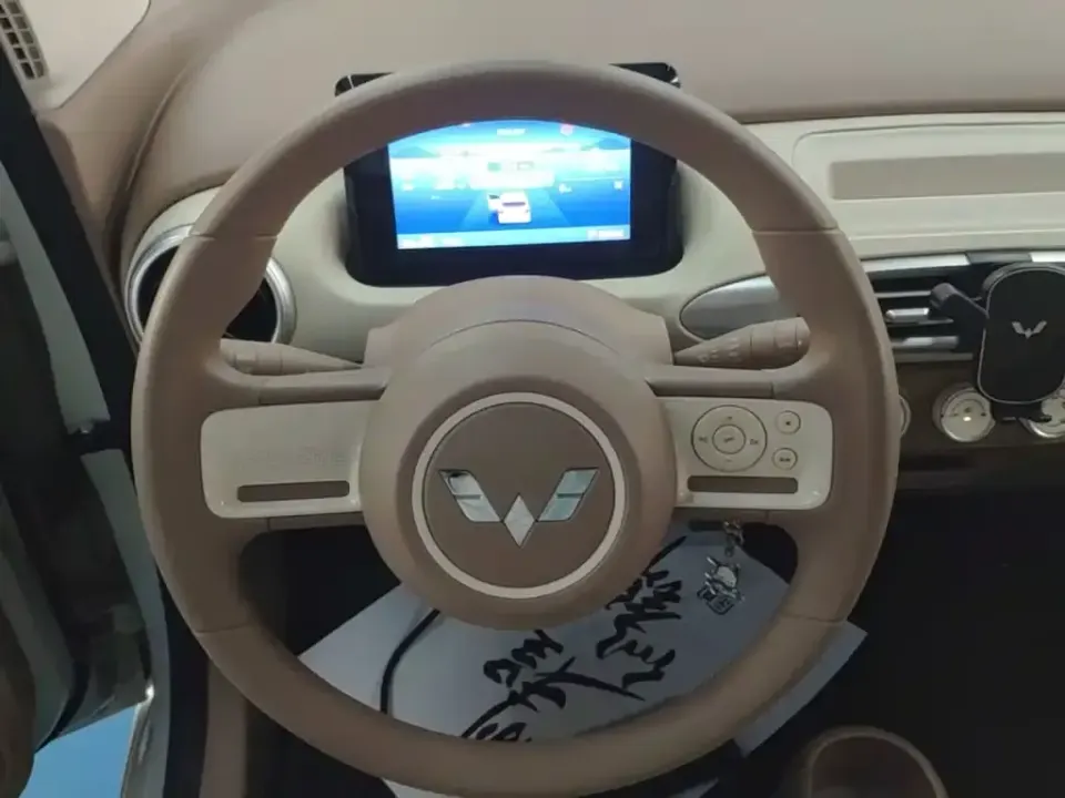 Wuling MINIEV