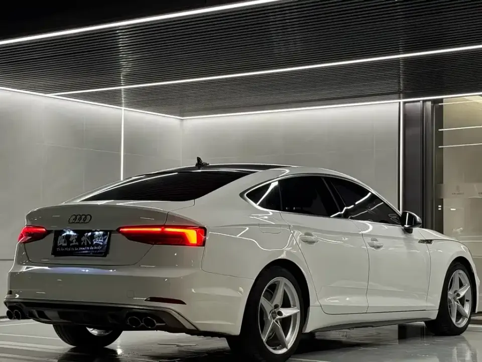 Audi A5 (Import)