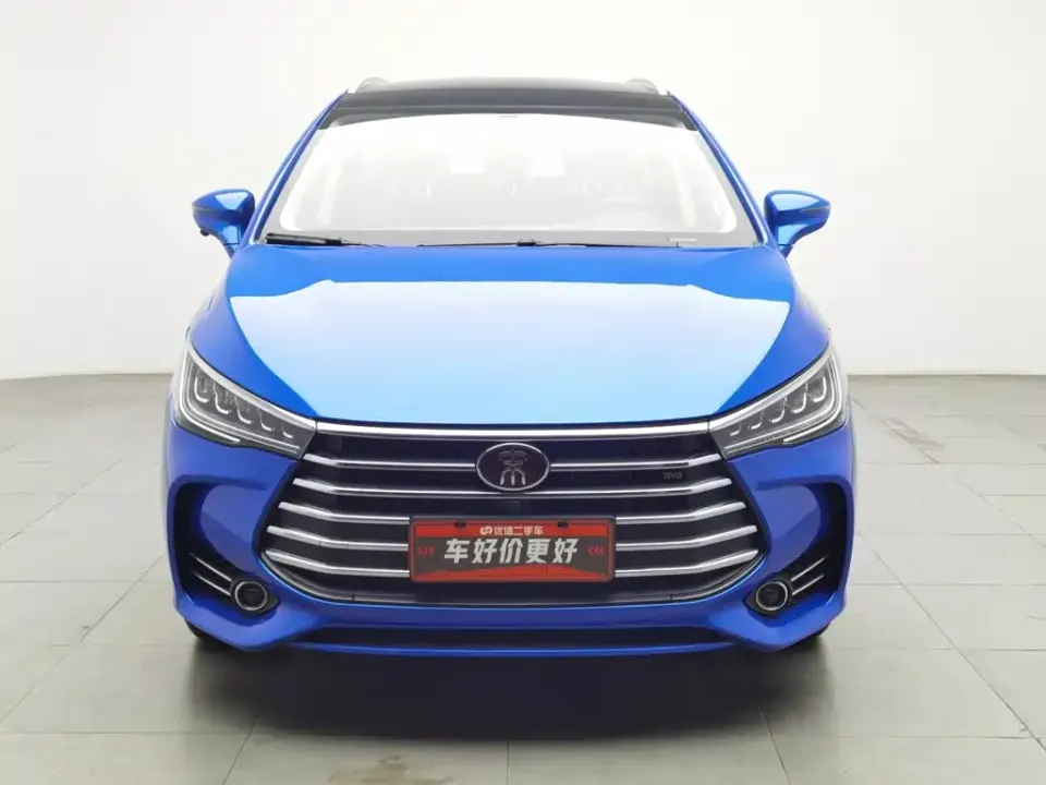 BYD MAX