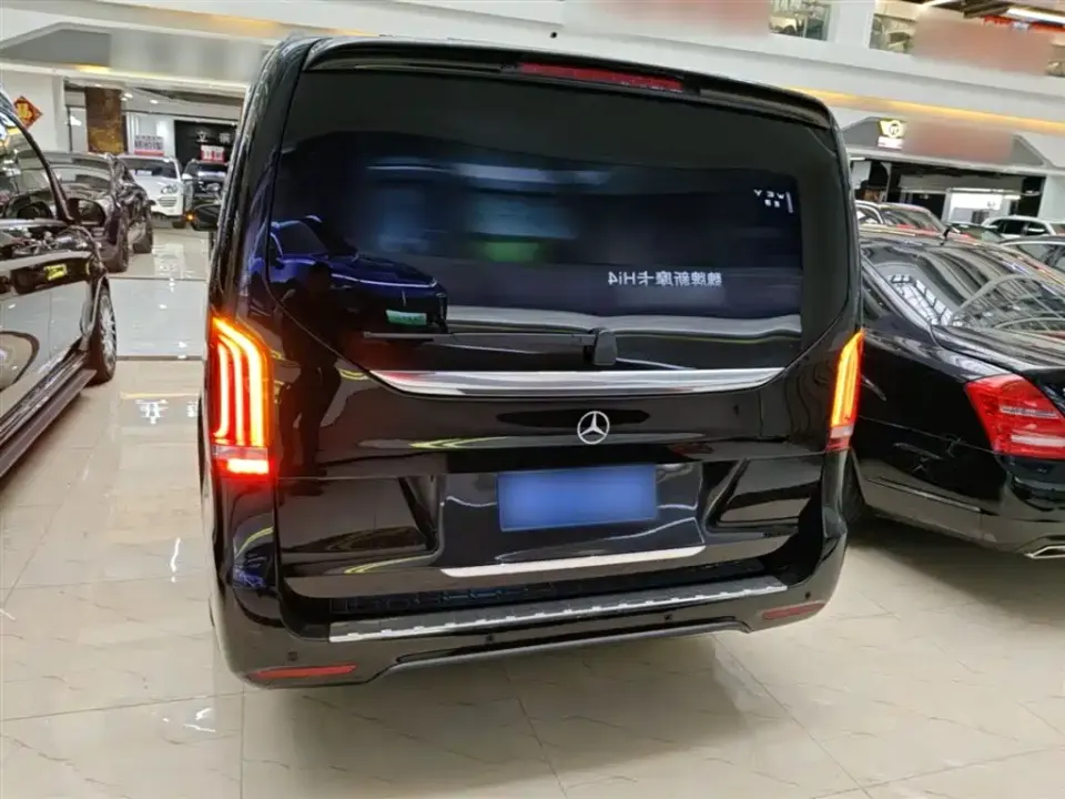 Mercedes-Benz V-Class