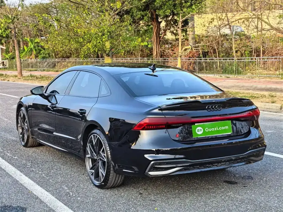 Audi A7L