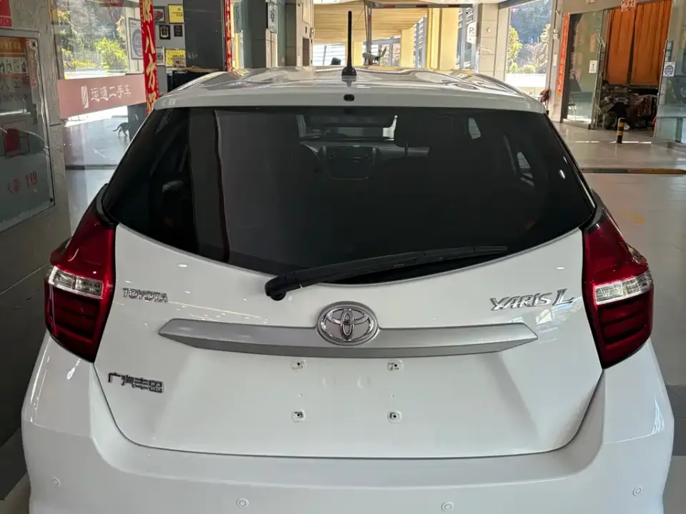 Toyota Yaris L