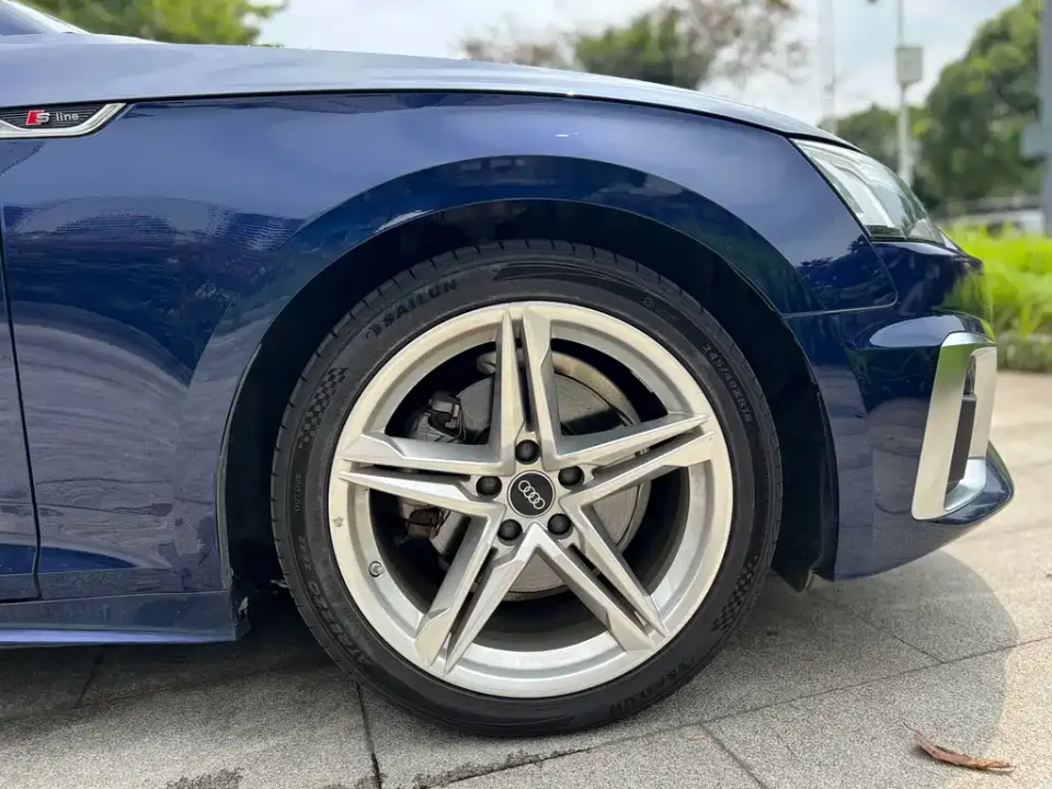Audi A5 (Import)