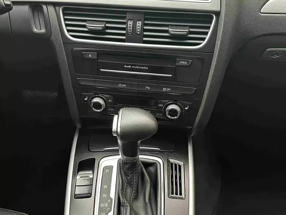 Audi A4 (Import)