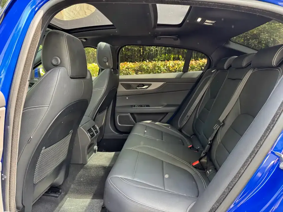 Jaguar XEL
