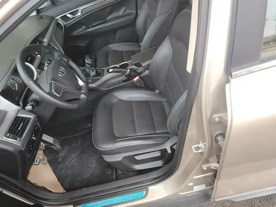 Geely Emgrand GS