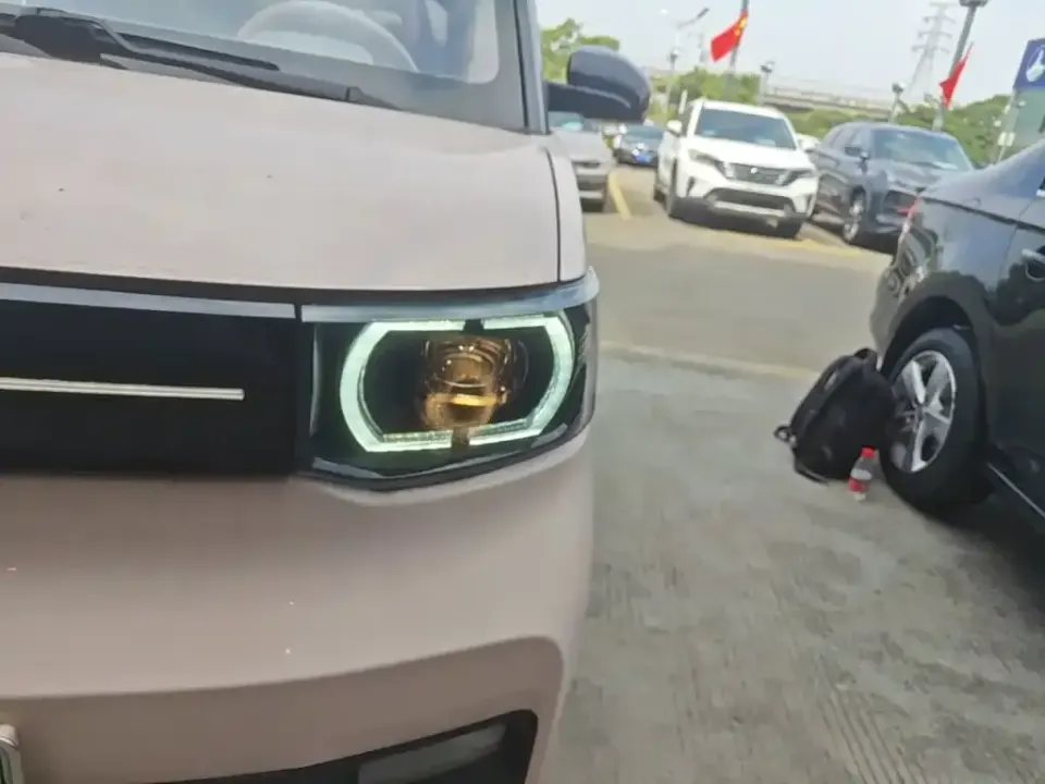 Wuling MINIEV