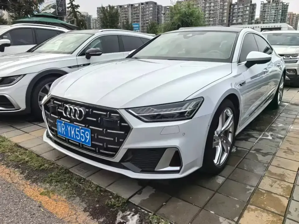 Audi A7L