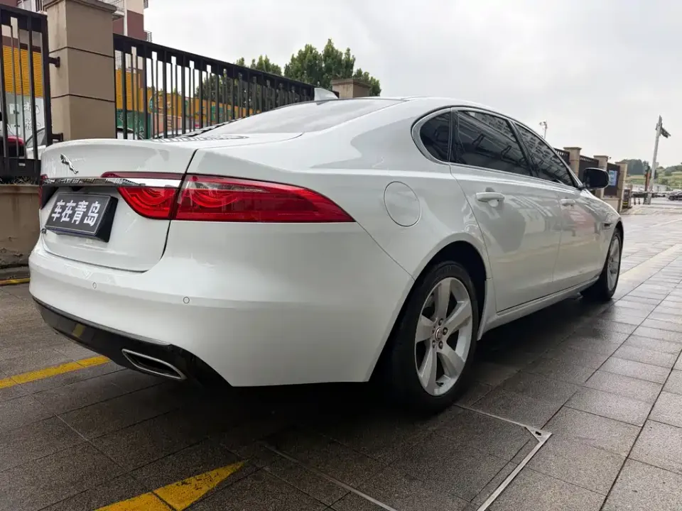 Jaguar XFL