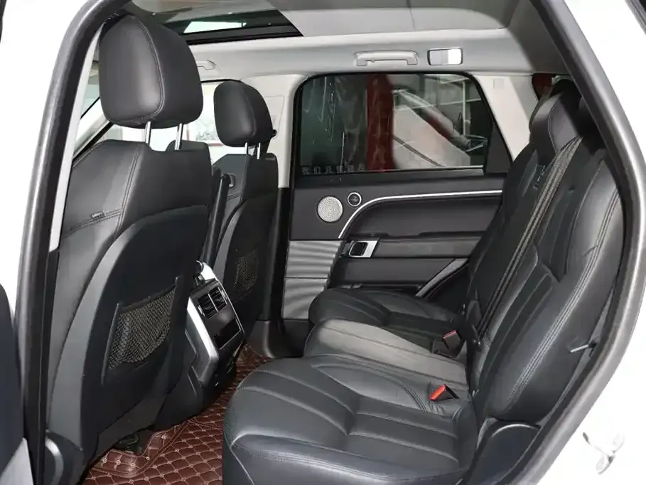 Land Rover Sport