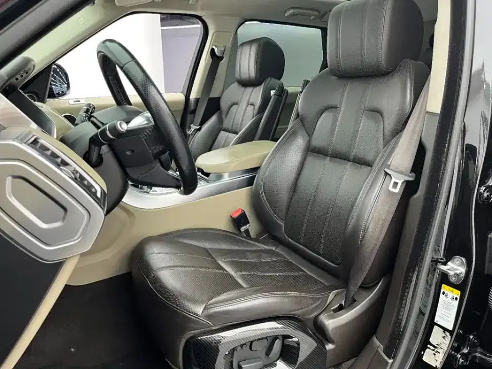 Land Rover Sport