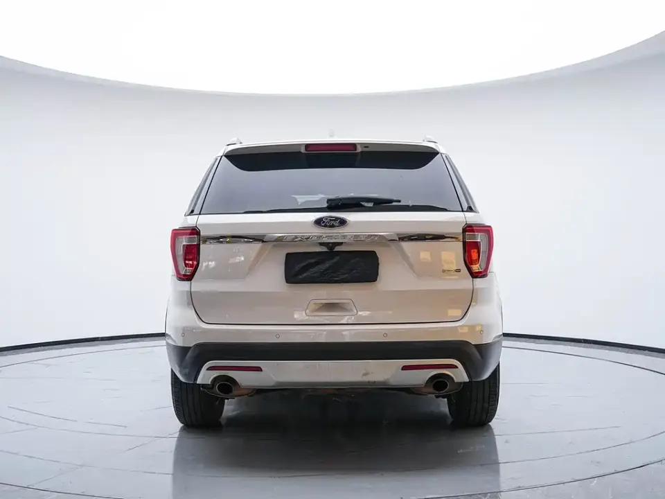 Ford Explorer (Import)
