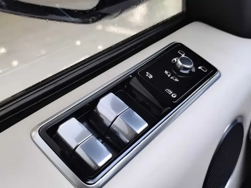 Land Rover Sport