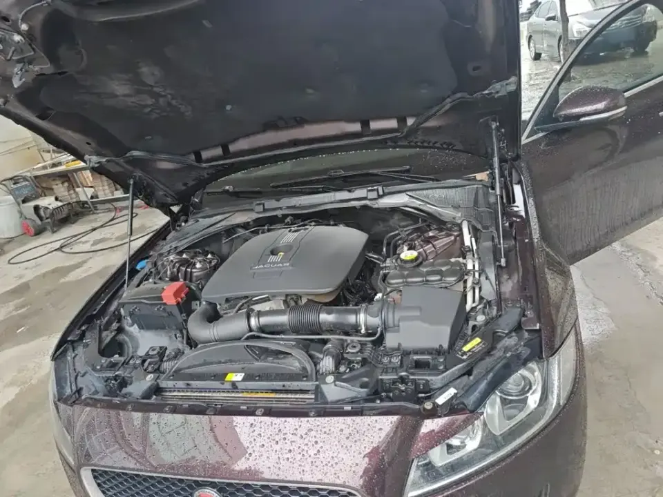 Jaguar XFL