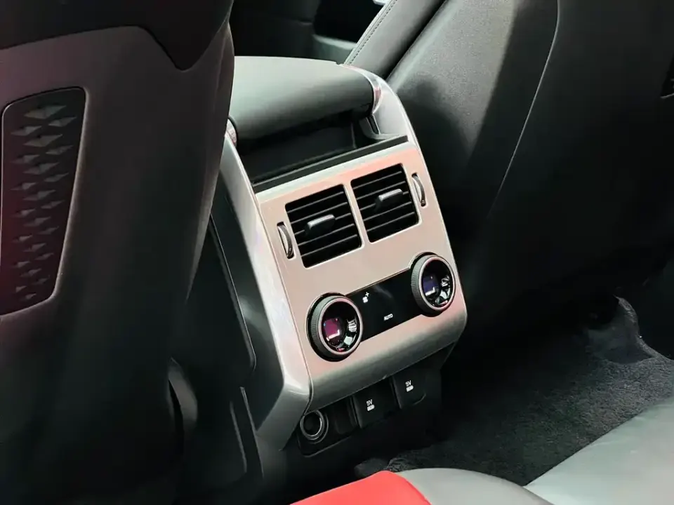Land Rover Sport