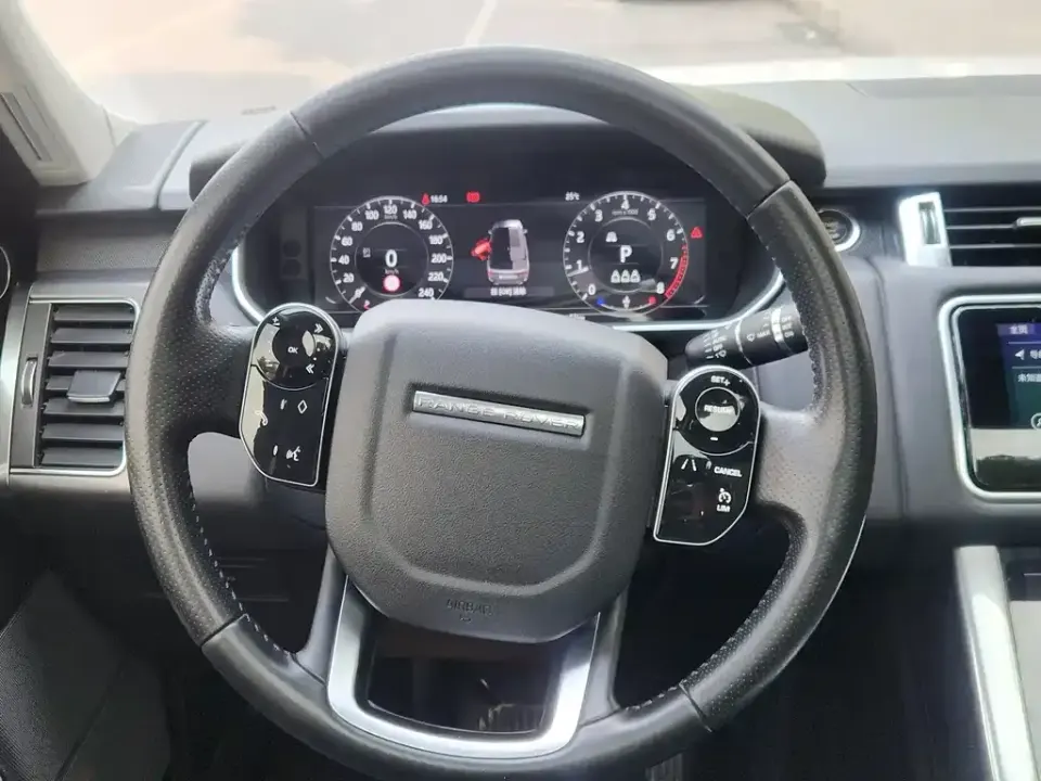 Land Rover Sport