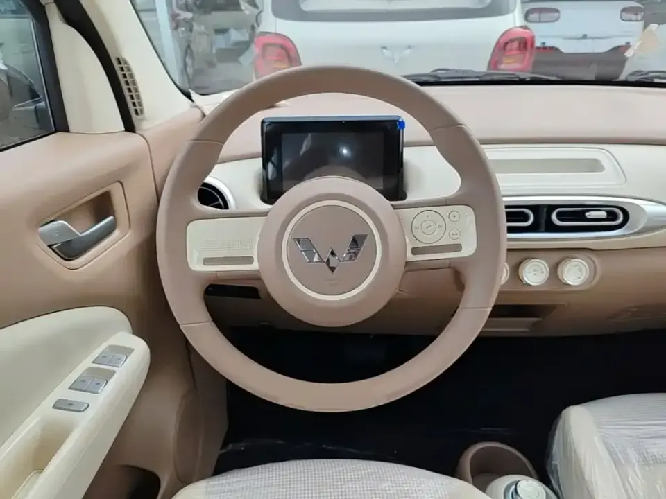 Wuling MINIEV