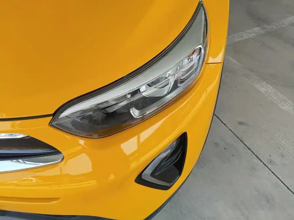Kia KX1