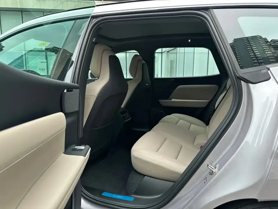 Volvo XC70 PHEV