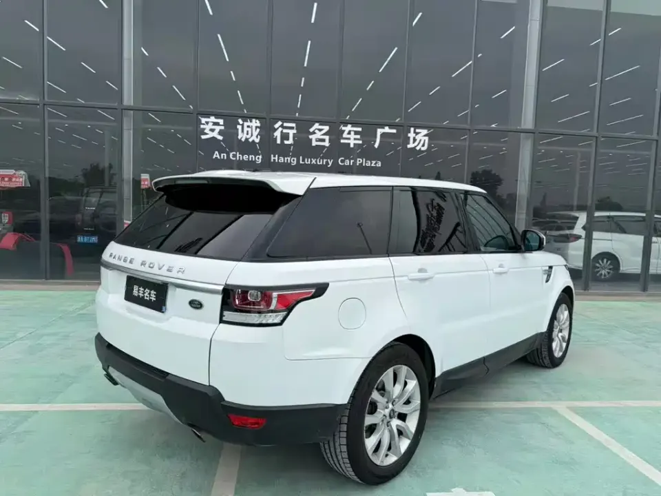 Land Rover Sport