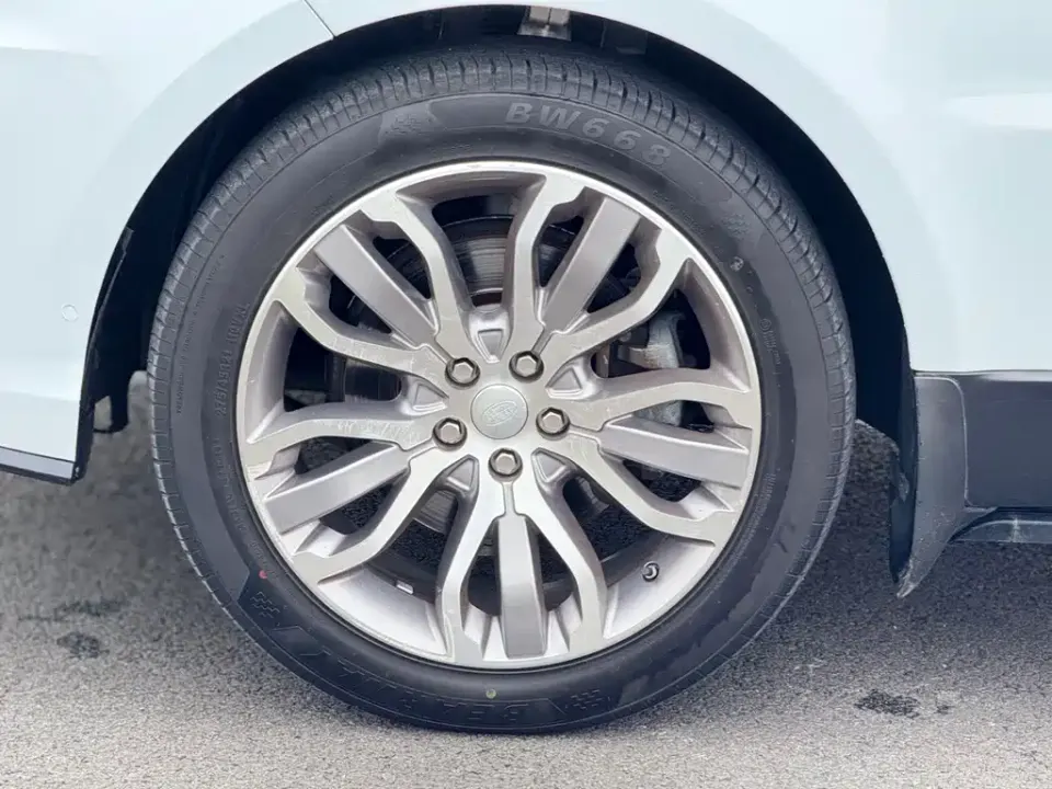 Land Rover Sport