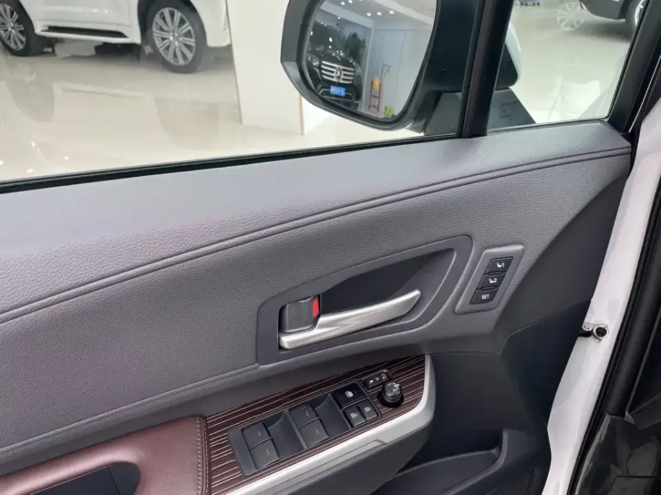 Toyota Granvia