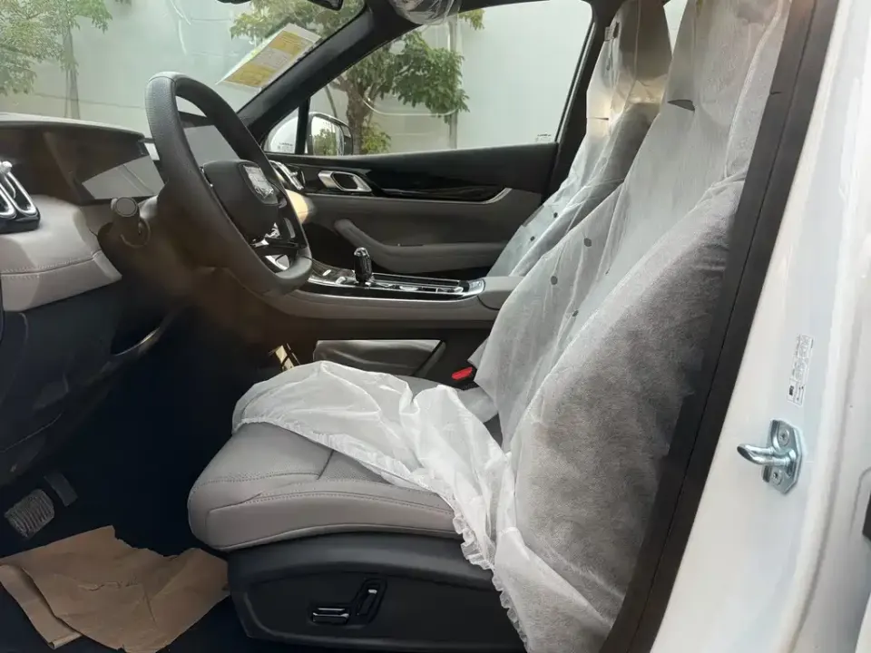 Geely Boyue L