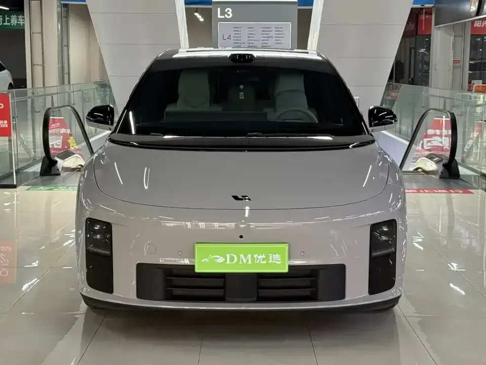 Li Li i6