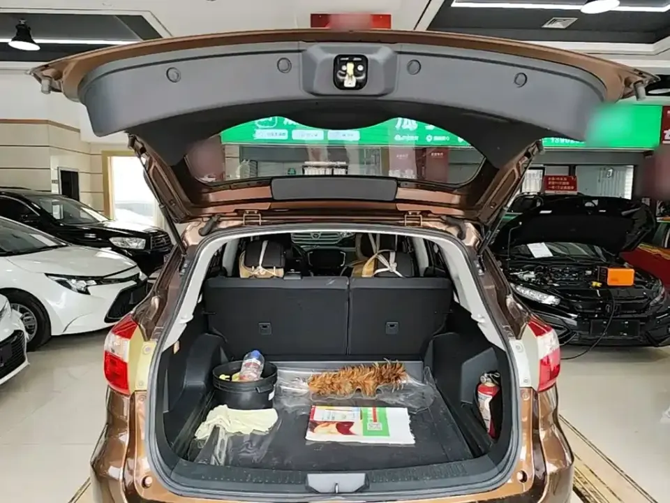 Venucia T70