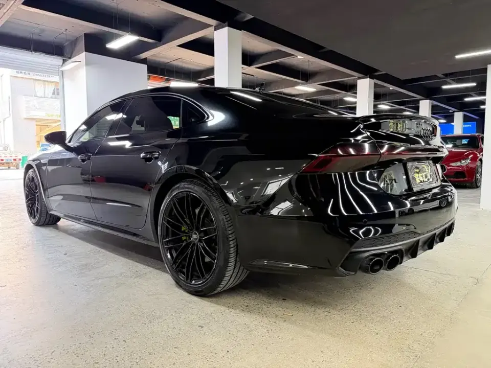 Audi A7L