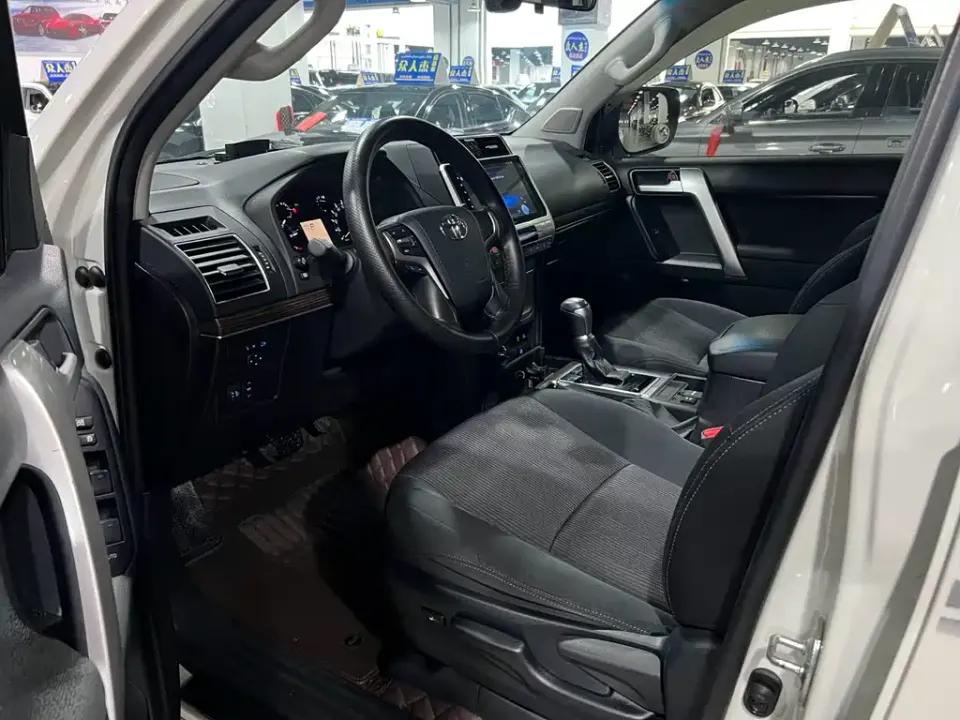 Toyota Prado