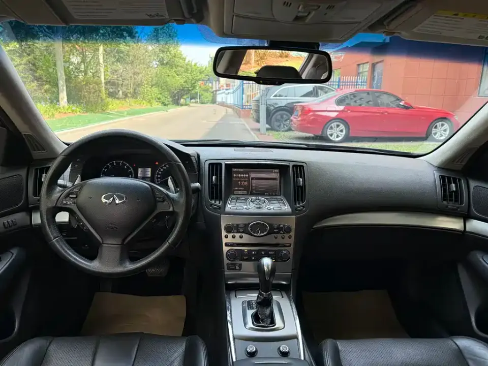Infiniti G