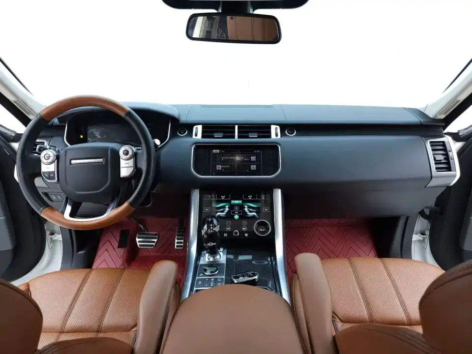 Land Rover Sport