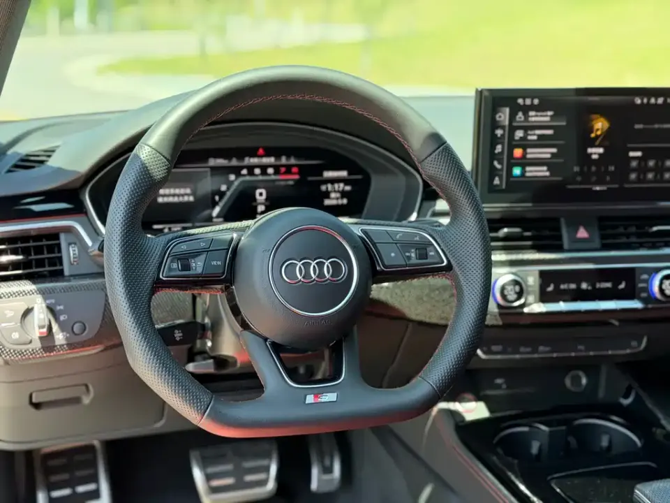 Audi S4