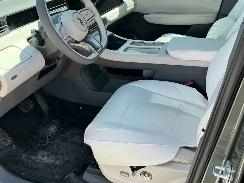 Hongqi Hongqi HS6 PHEV