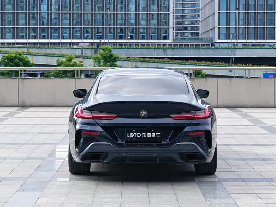 BMW 8 Series